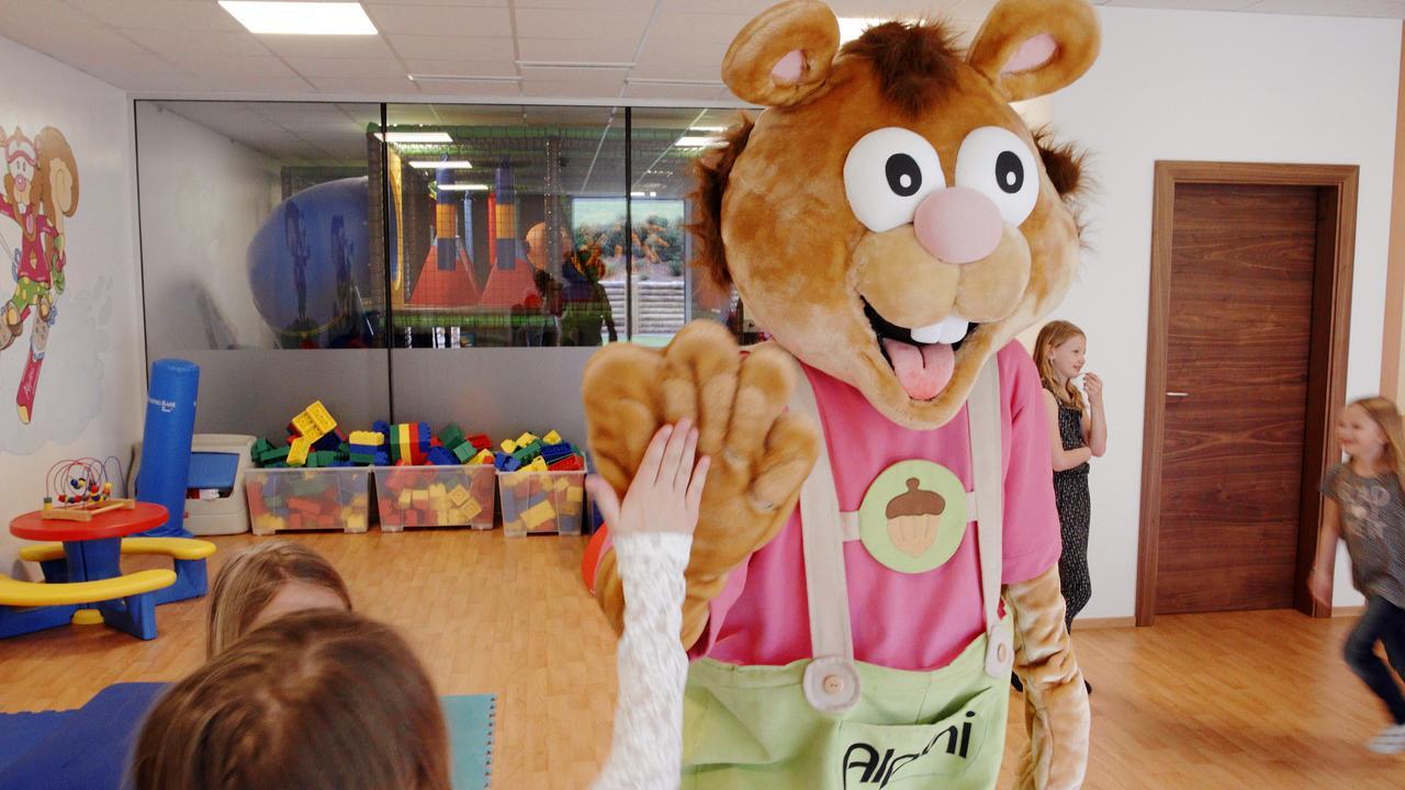 Alpina Zillertal . Family Lifestyle Kinderhotel Fügen Dış mekan fotoğraf